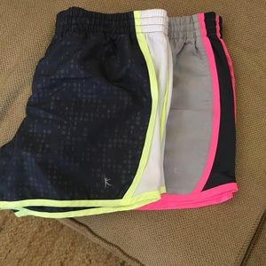 SET of 2 Gym shorts bl/ silver dots 1 in silver gr